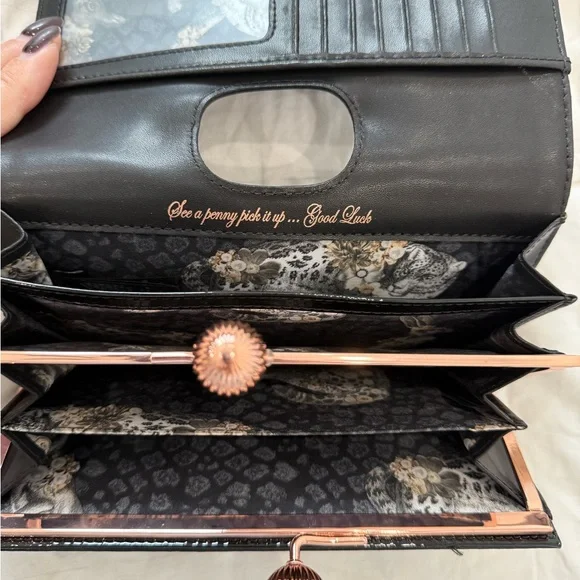 Ted Baker London Black Patent Clutch with Rose Gold Accents NWOT - Picture 4 of 6